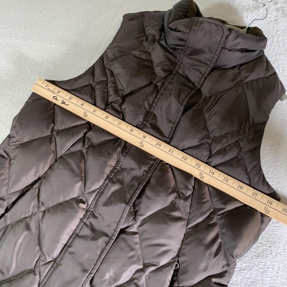 Eddie Bauer Vest Womens Medium Brown Goose Down Quilted Puffer Zip Insulated - Picture 2 of 10